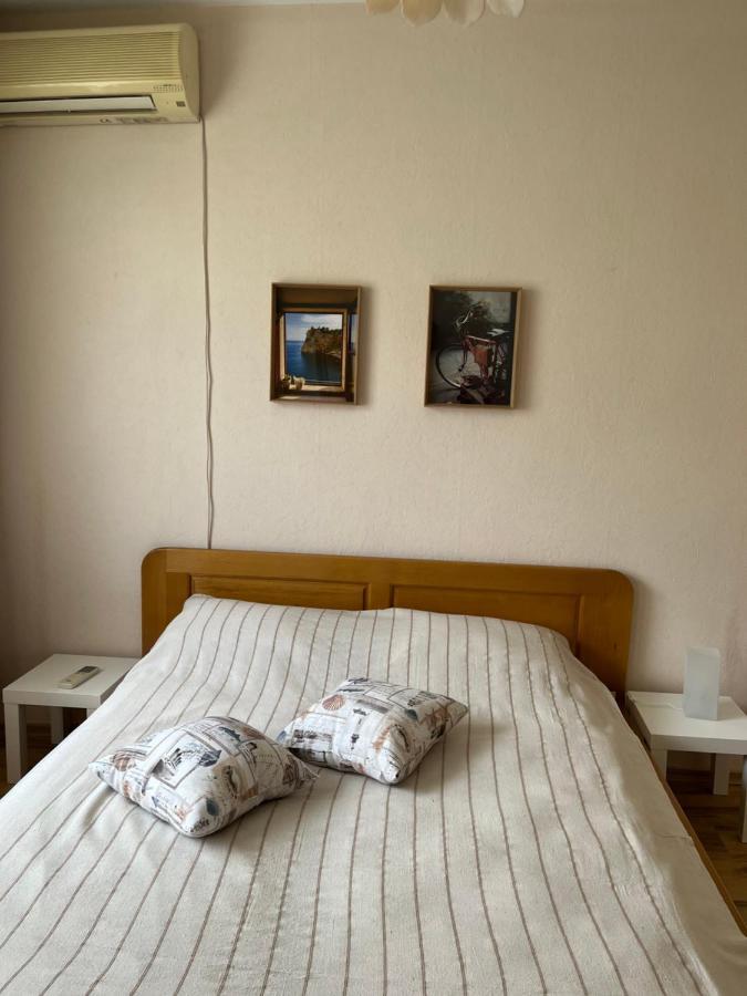 Apartment Acacia Warna Exterior foto